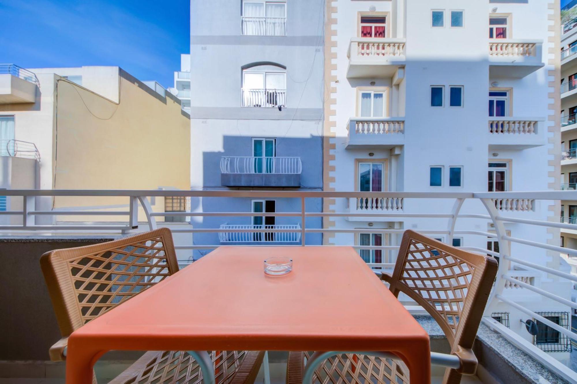 Stylish 2Br Apt With Balconies In St Julians, Paceville - Apt 6 By Vaganza Saint Julian's Bagian luar foto