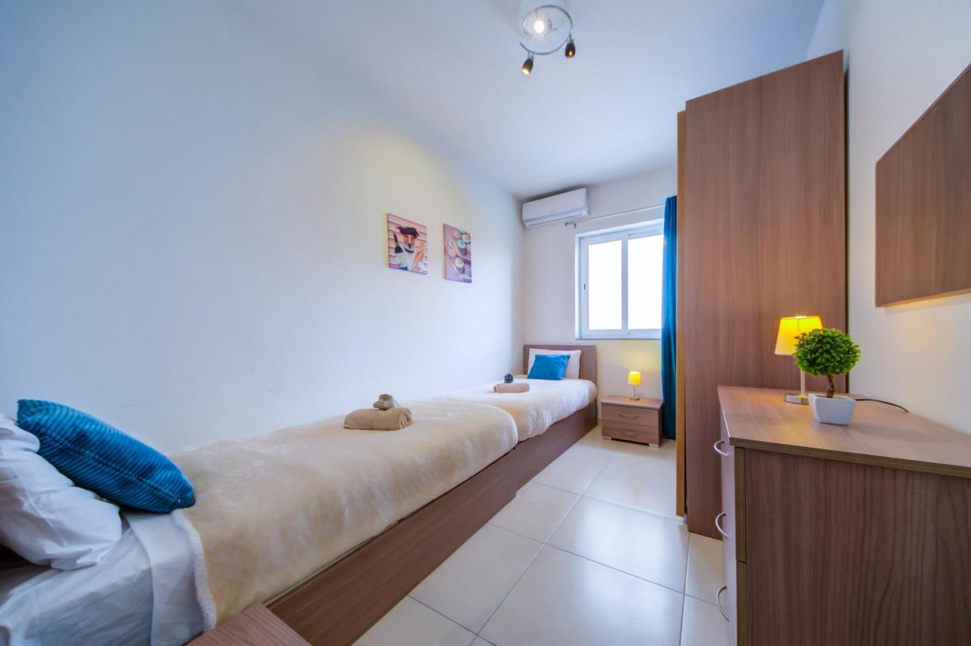 Stylish 2Br Apt With Balconies In St Julians, Paceville - Apt 6 By Vaganza Saint Julian's Bagian luar foto