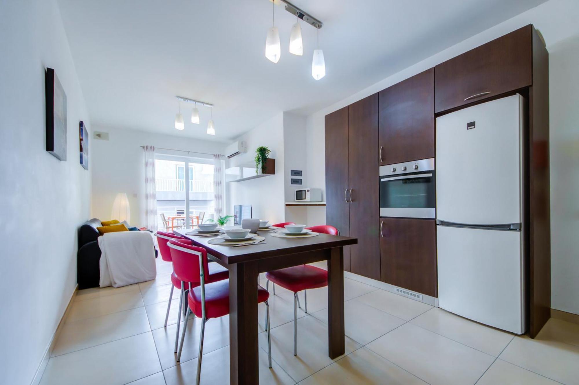Stylish 2Br Apt With Balconies In St Julians, Paceville - Apt 6 By Vaganza Saint Julian's Bagian luar foto