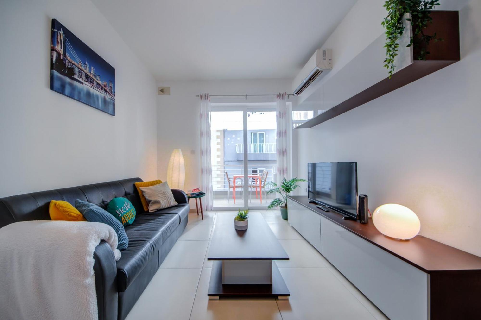 Stylish 2Br Apt With Balconies In St Julians, Paceville - Apt 6 By Vaganza Saint Julian's Bagian luar foto
